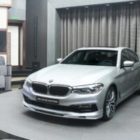 2020 BMW 540i Sedan Masterclass + Sport Line in Glacier Silver