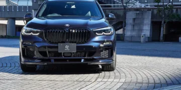 BMW X5 G05 with body kit from 3D design