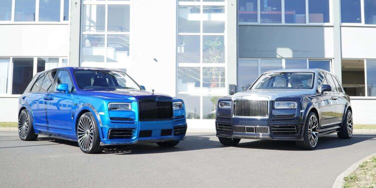 MANSORY Two Rolls-Royce Cullinan with different shades of blue