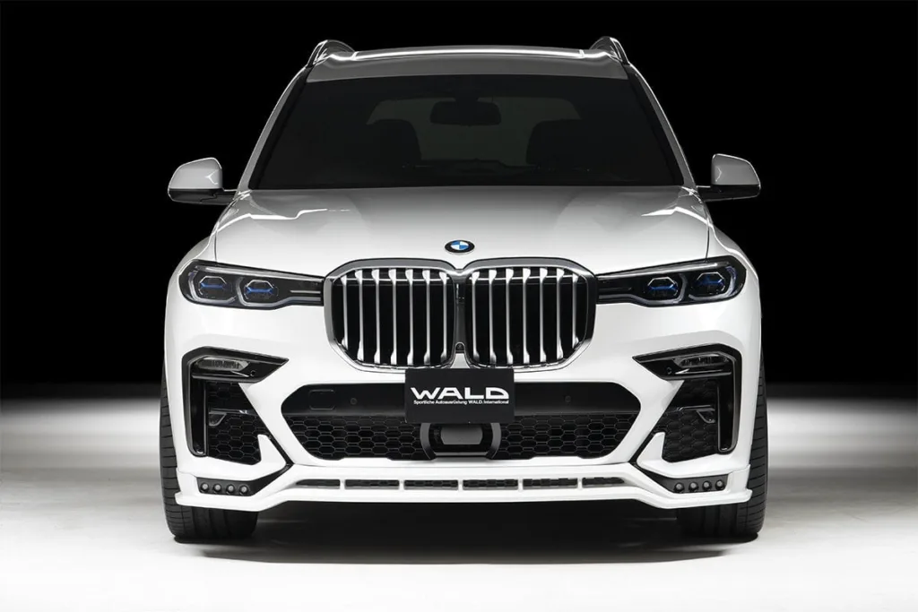 BMW X7 tuned by Wald International